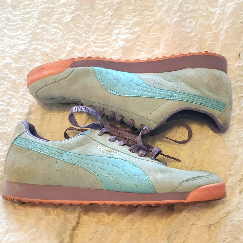 Puma sneakers